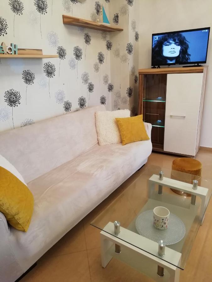 Apartment Fancy Malinska Exteriör bild